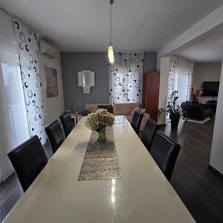 3 Bedrooms Apartman Dmt Kaštela المظهر الخارجي الصورة