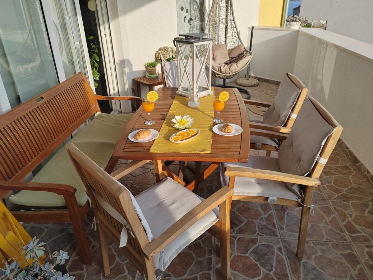 3 Bedrooms Apartman Dmt Kaštela المظهر الخارجي الصورة